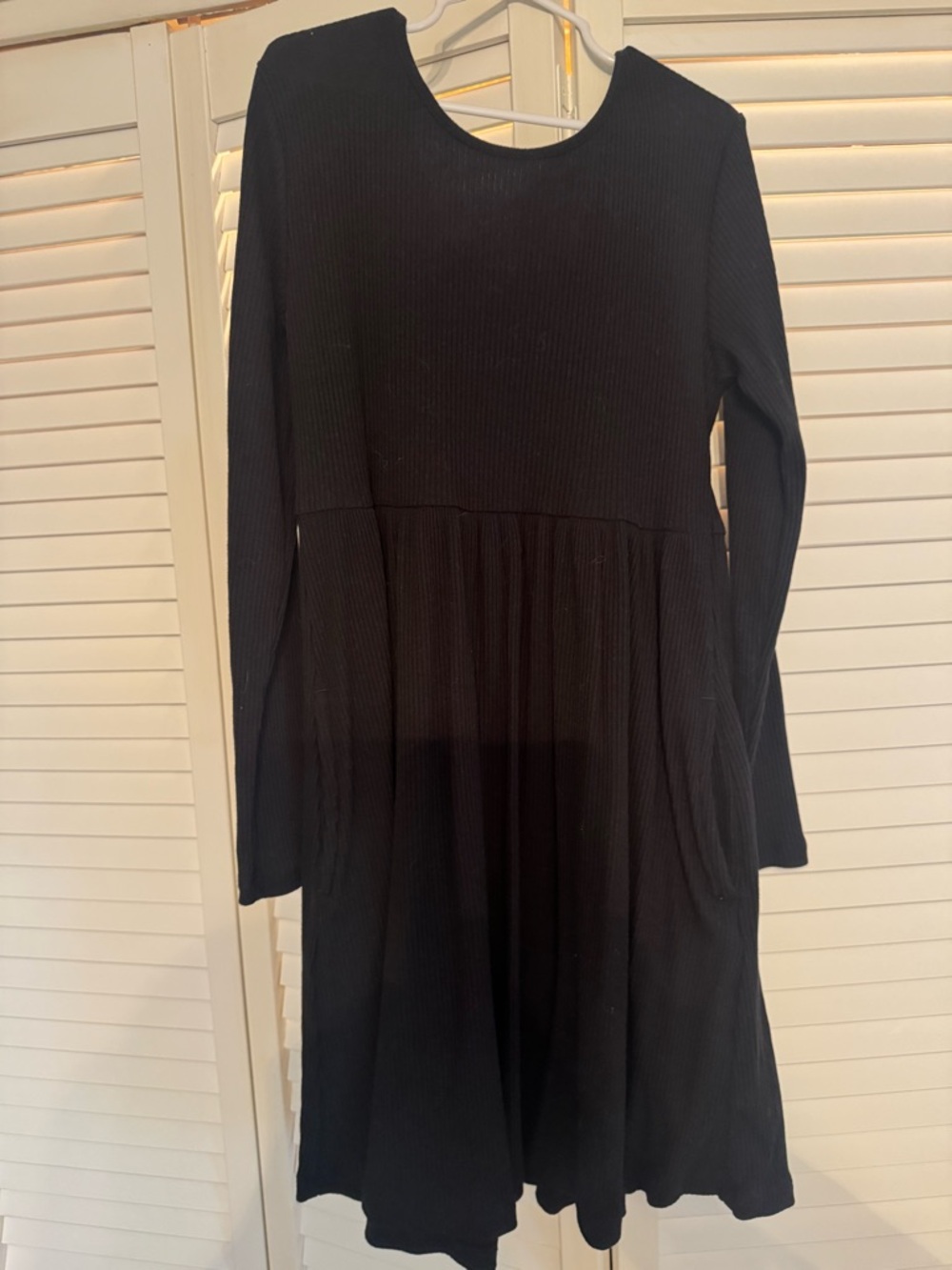 Old Navy Black Long-Sleeve Ribbed Knit Dress for Kids